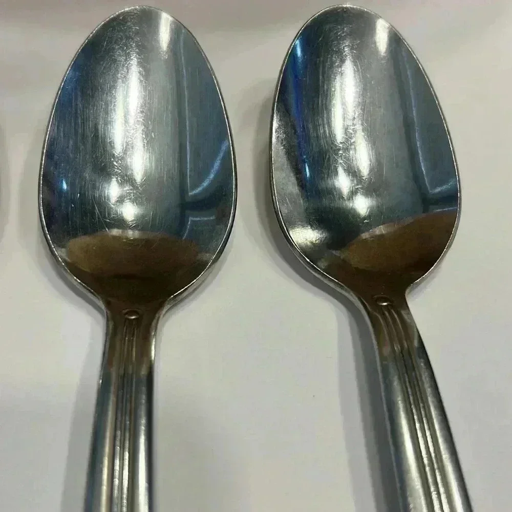 4 Oneida Silver Park Avenue Serving Spoons stainless silverware